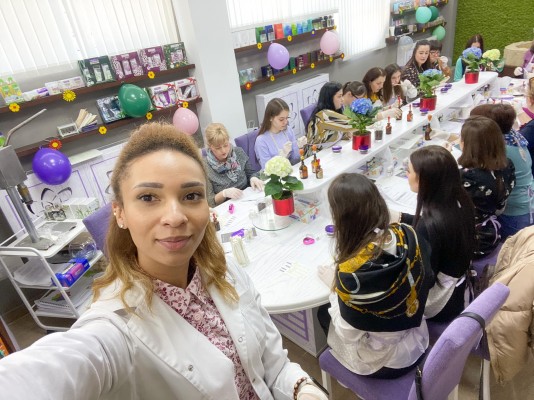 Vânzător - consultant 