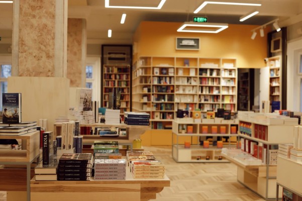 Librar