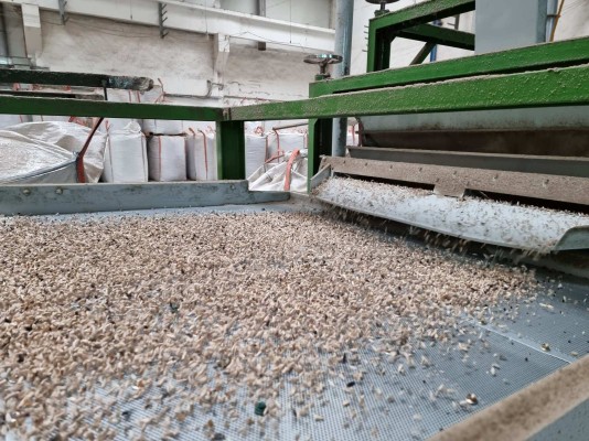 Оператор линии на производстве пищевых продуктов