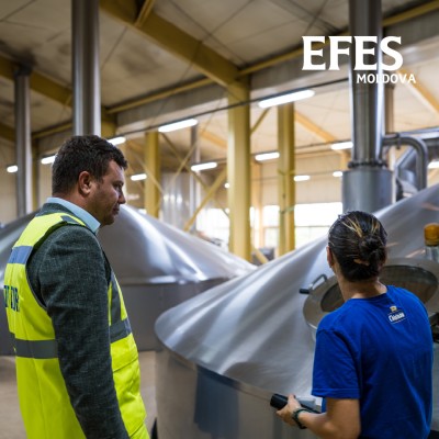 Specialist/specialistă în merchandising 