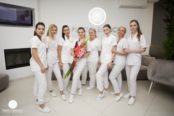 Femeie de serviciu - clinică stomatologică 