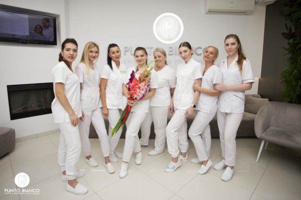 Consultant Relații cu Clienții  (franceza, italiana, engleza) (L-V 10-19)