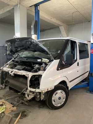 Mecanic auto / Автомеханик