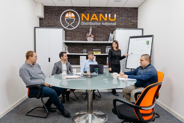 Vînzători-Consultanți la Nanu Market Stăuceni