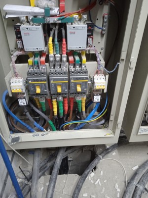 Electrician montator specializat in cabluri subterane