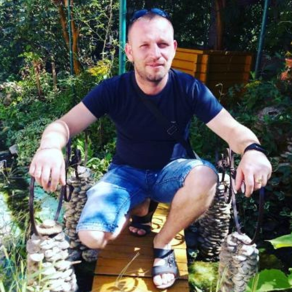 Водитель, продавец-консультант