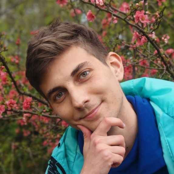 Графический Дизайнер