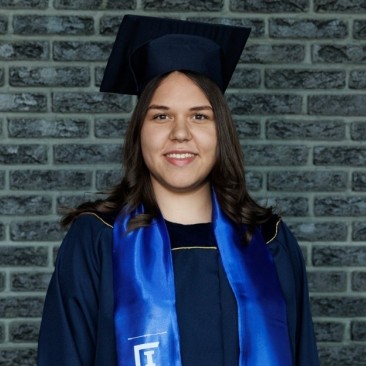 Sunt gata să accept orice funcție