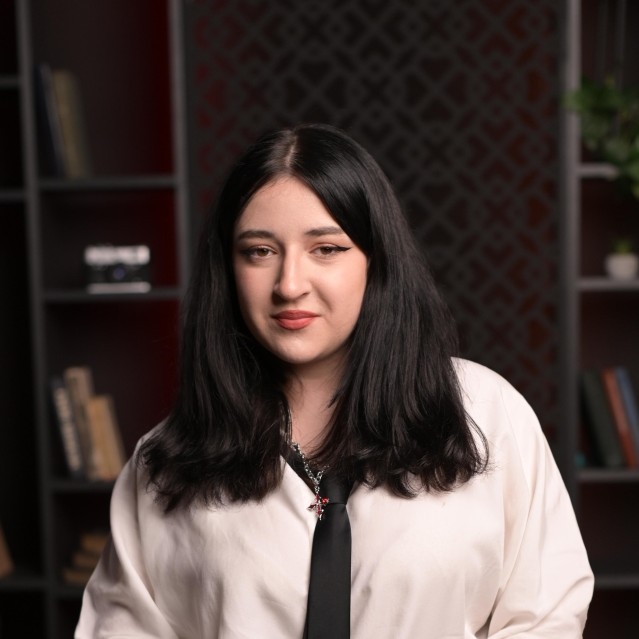 Profesoară de limba engleză/istorie