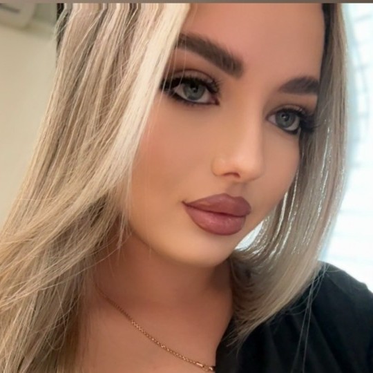 Barista, bona, vinzator consultant 