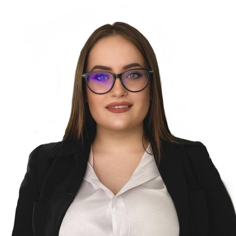 Sunt gata să accept orice funcție