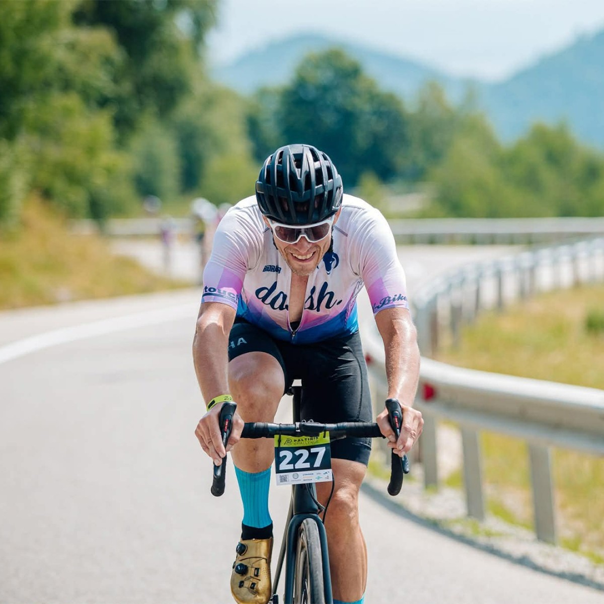 Фитнес-тренер