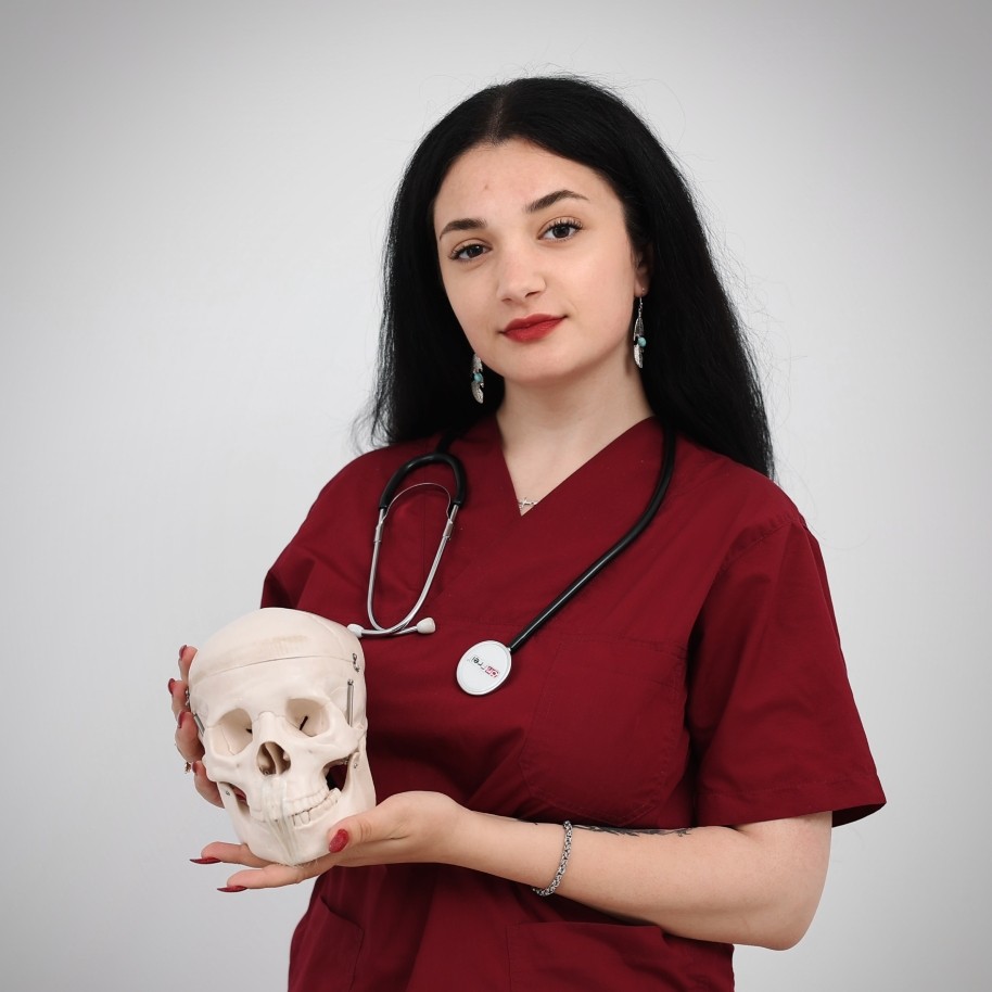 Sunt gata să accept orice funcție