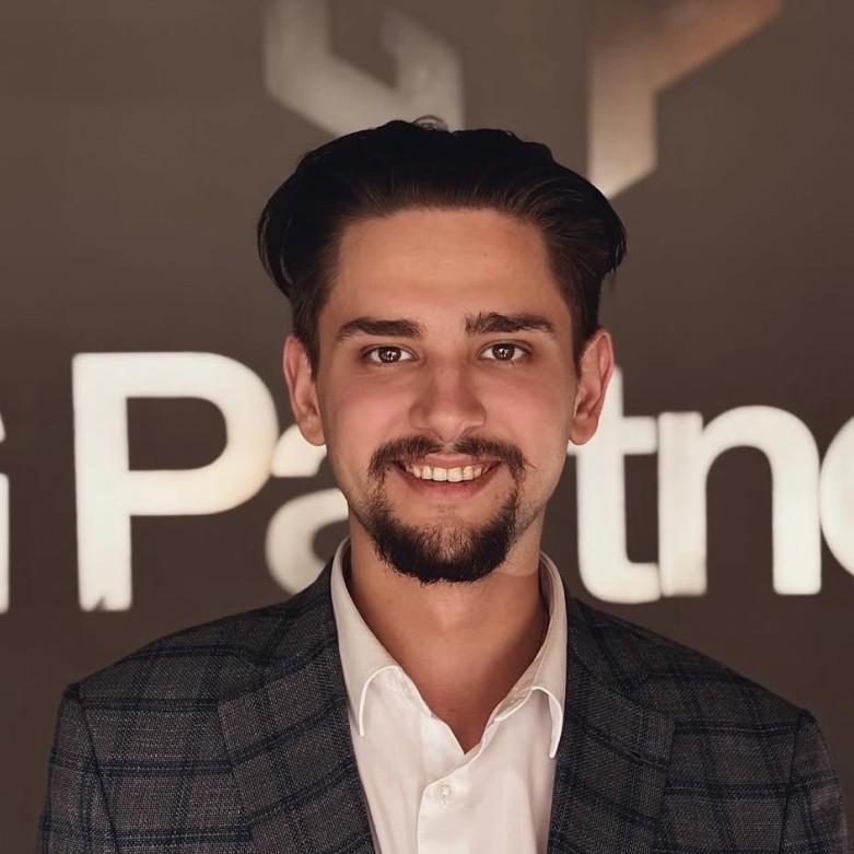 Operator call centru, vinzator consultant