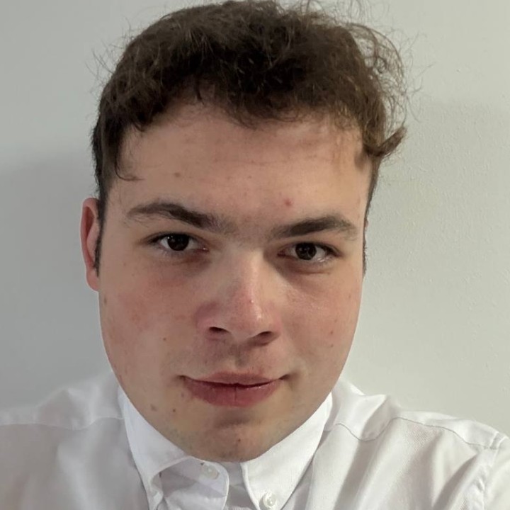 Sunt gata să accept orice funcție