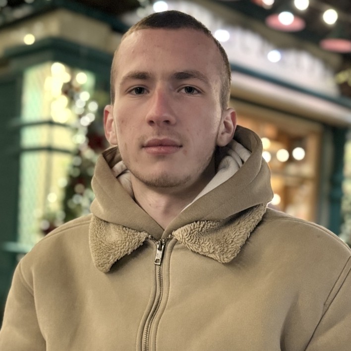 Водитель с личным бусом 