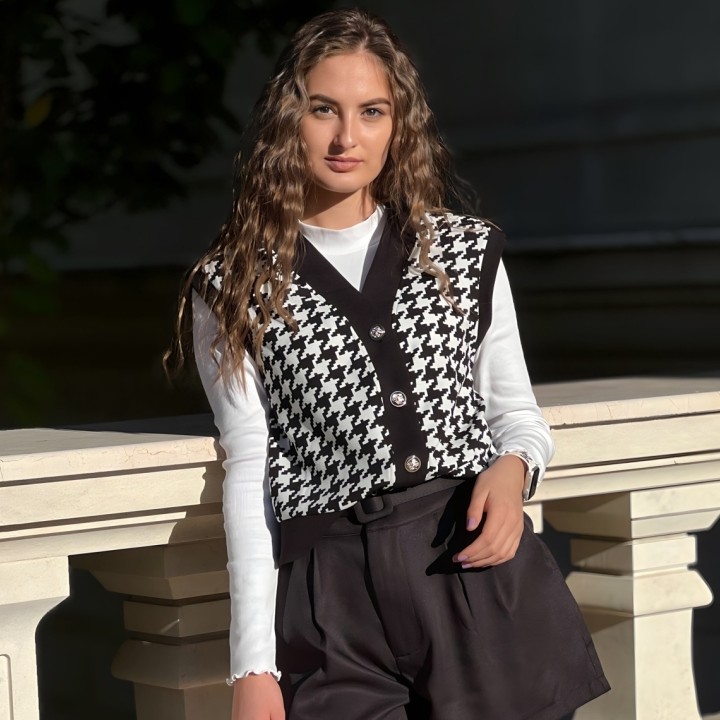 Recepționista, Asistent Manager 
