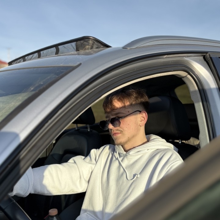 Sunt gata să accept orice funcție