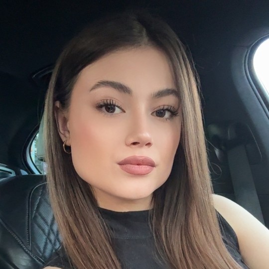 Receptionista ,vânzător consultant 