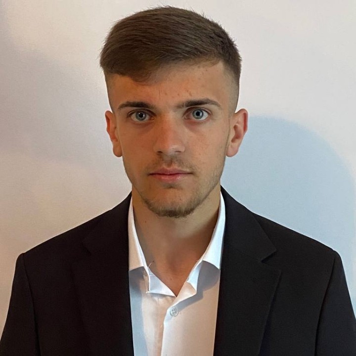 Agent vânzări