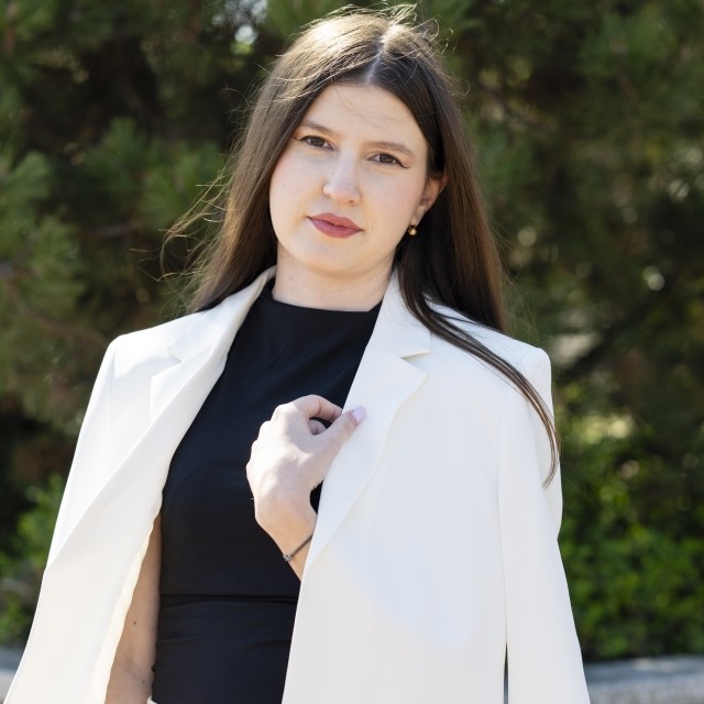Sunt gata să accept orice funcție
