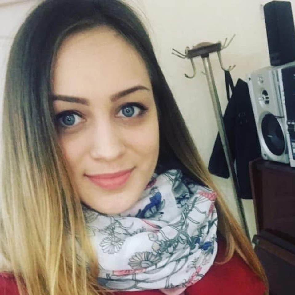 Profesor de muzica(pian)