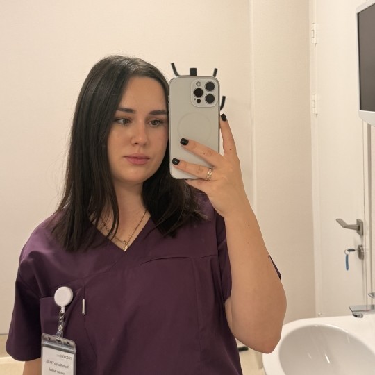 Asistentă medicală 