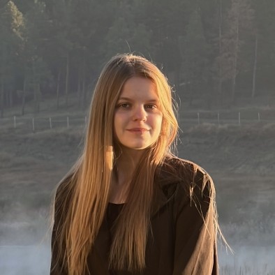 Графический дизайнер, иллюстратор 
