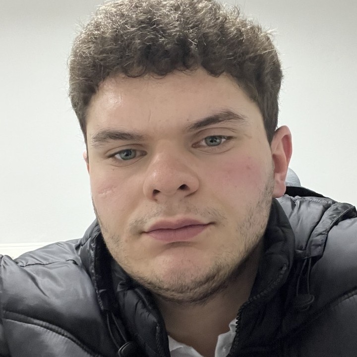 Vânzător consultat 
