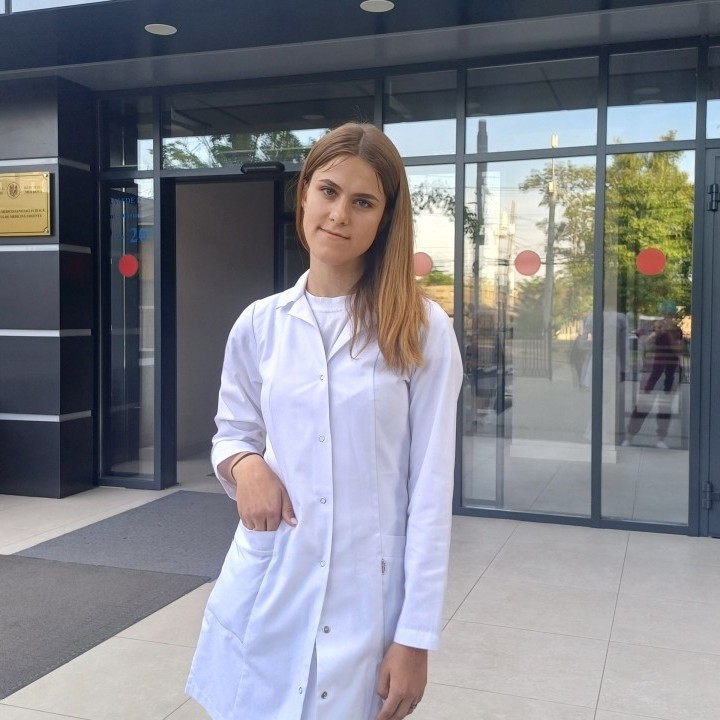 Sunt gata să accept orice funcție