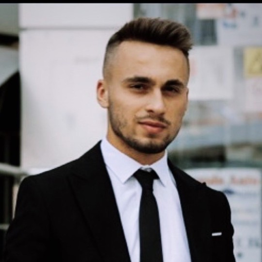 Agent vânzări