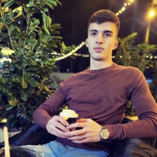 Sunt gata să accept orice funcție