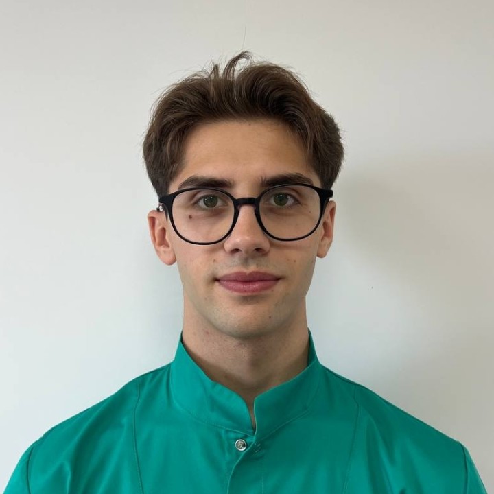 Ассистент стоматолога 