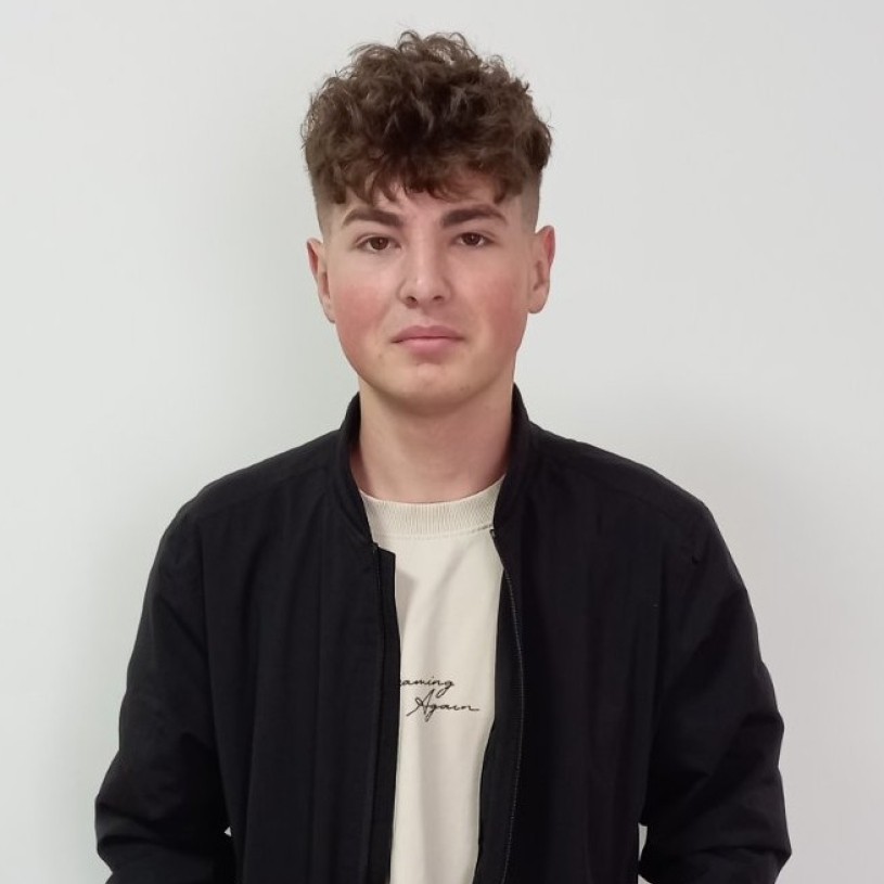 Sunt gata să accept orice funcție