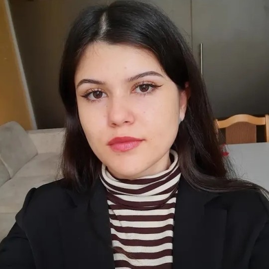 Profesoară de limba română/engleză 