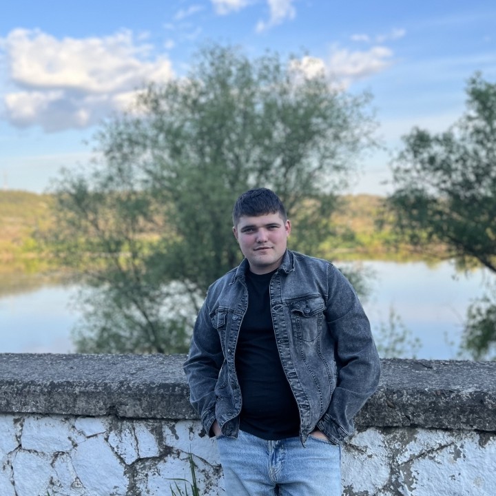 Sunt gata să accept orice funcție