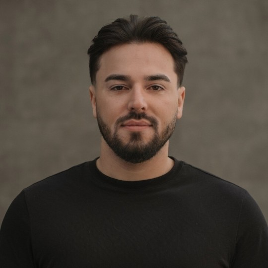Software Developer & UI/UX Designer