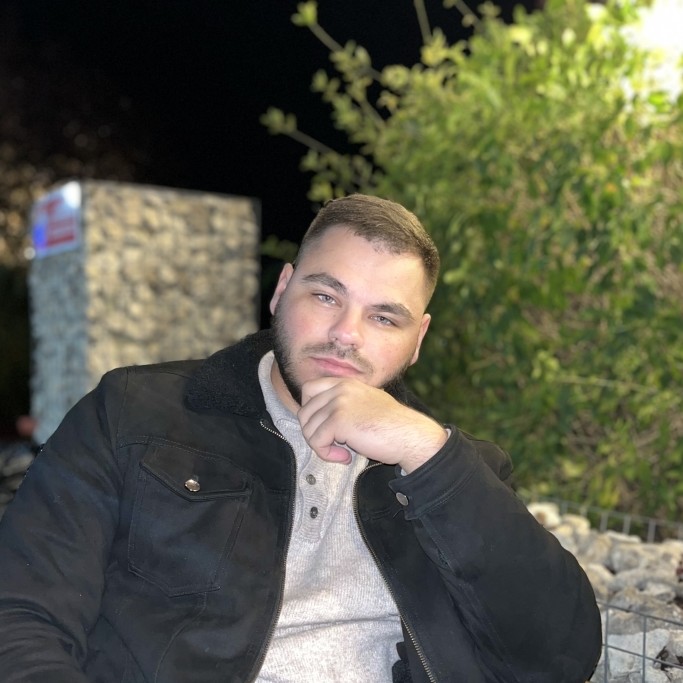 Sunt gata să accept orice funcție