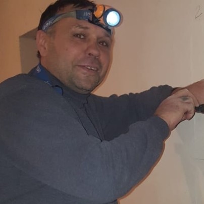 Электромонтажник