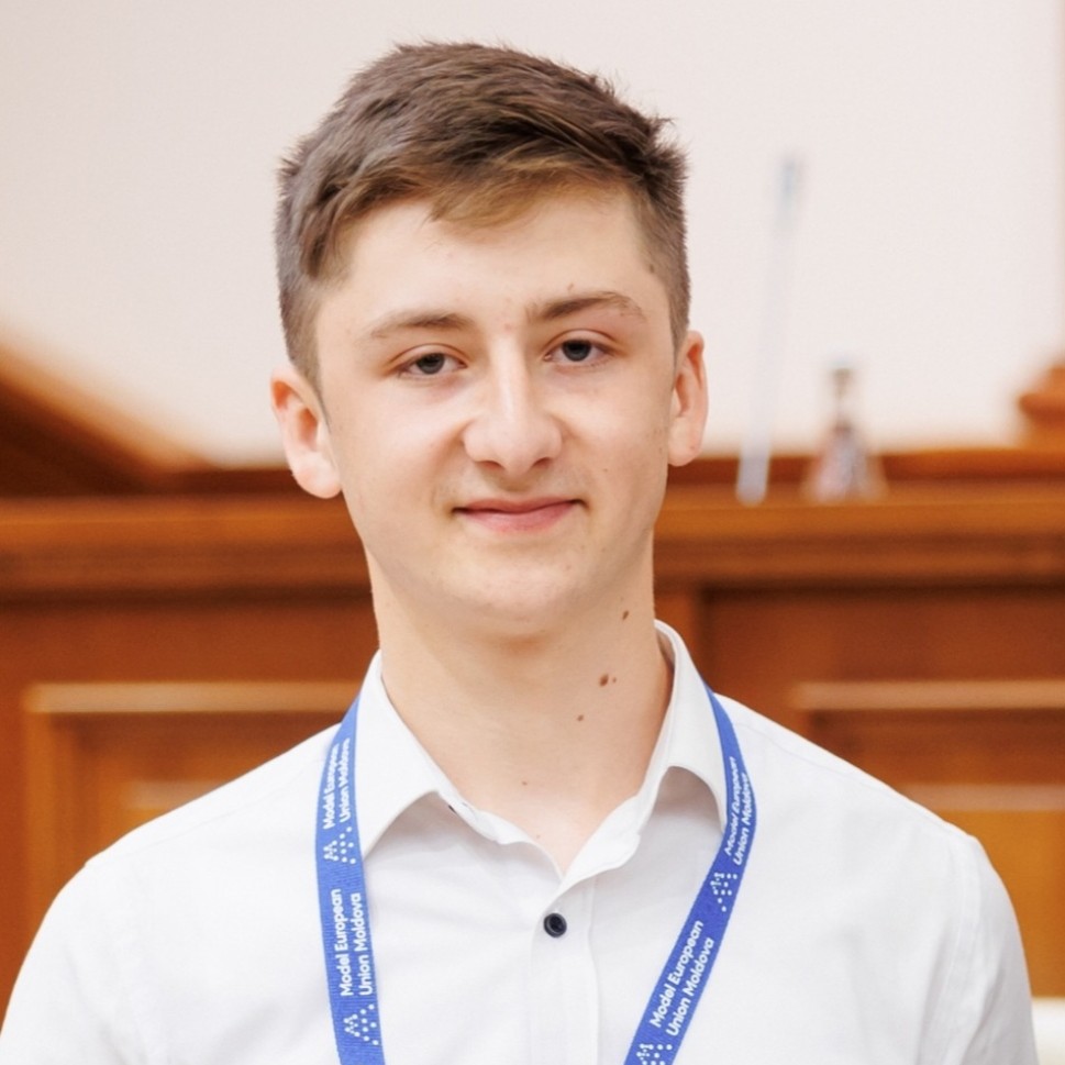 Sunt gata să accept orice funcție