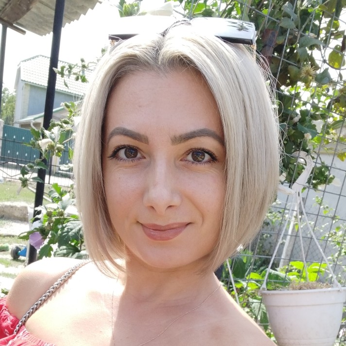 Продавец-консультант