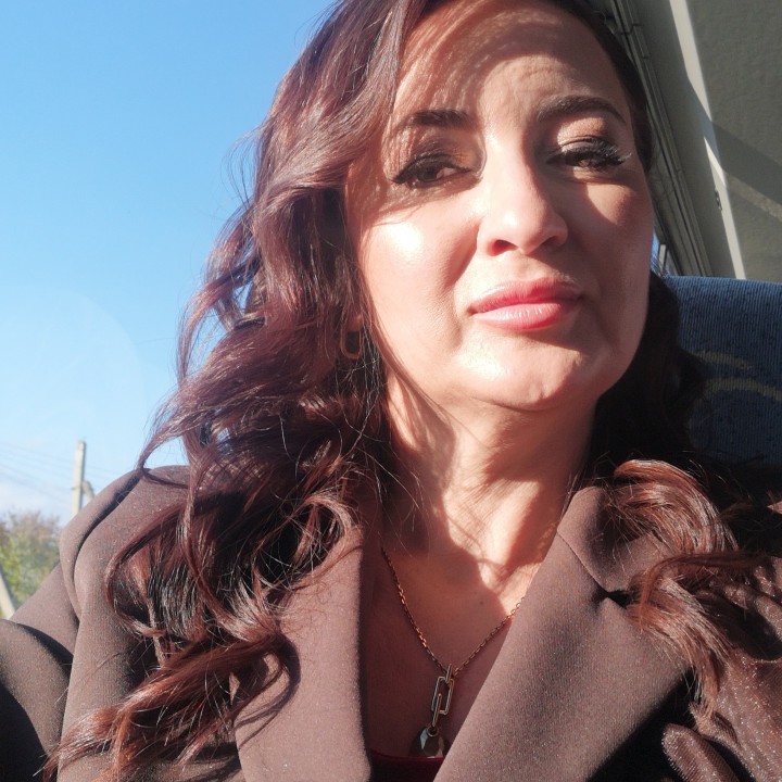 Profesor limba spaniolă, Преподаватель испанского языка