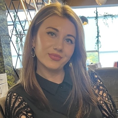 Operator contabil, Recepționista, Manager