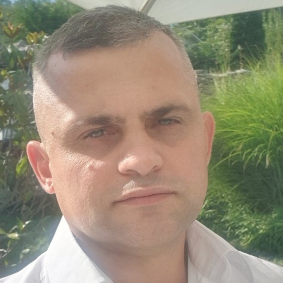 Sunt gata să accept orice funcție