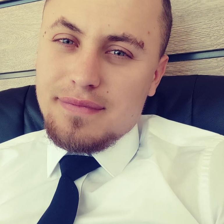 Sunt gata să accept orice funcție
