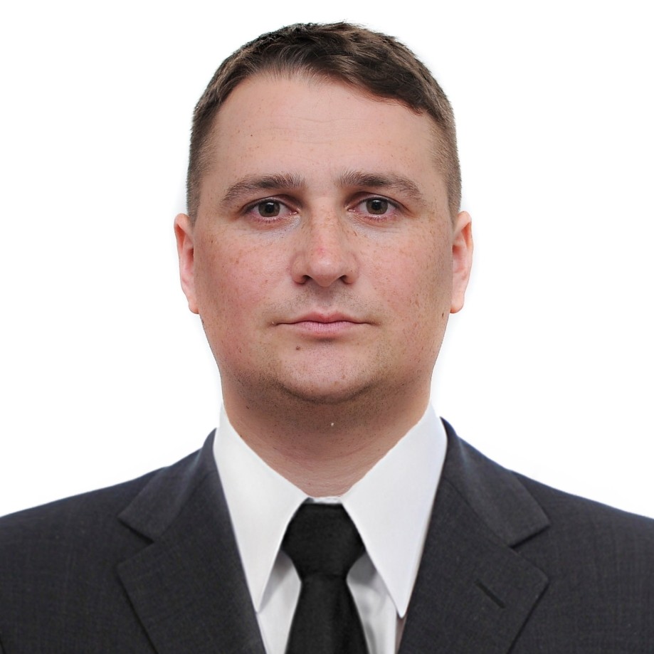 Sunt gata să accept orice funcție