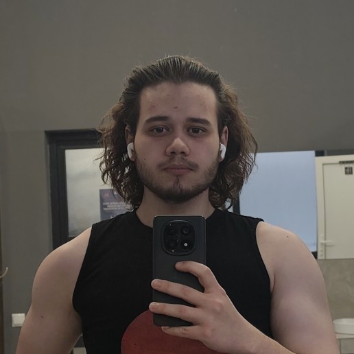 Менеджер по продажам