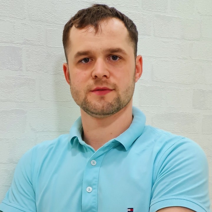 Operator call centru, vinzator consultant