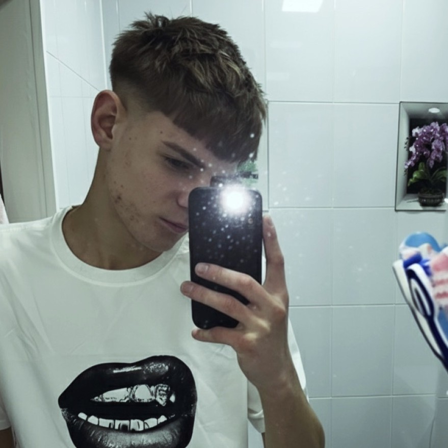 Operator relații clienți