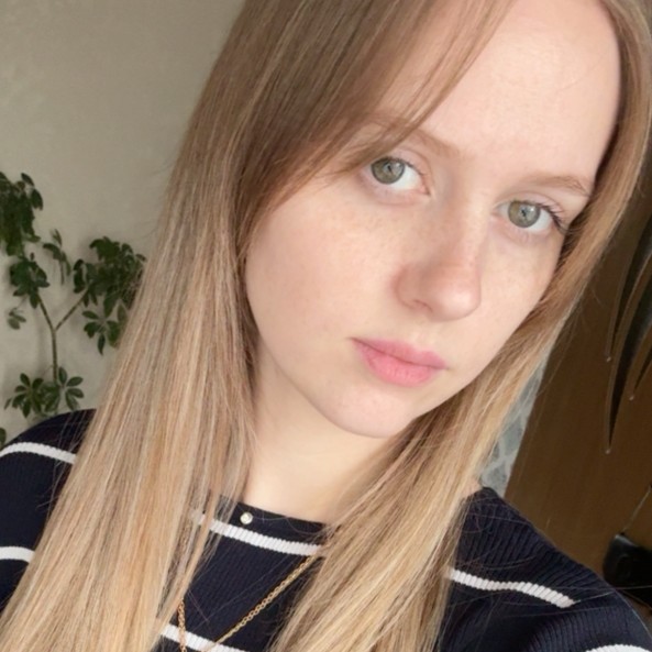 Оператор/менеджер чата   